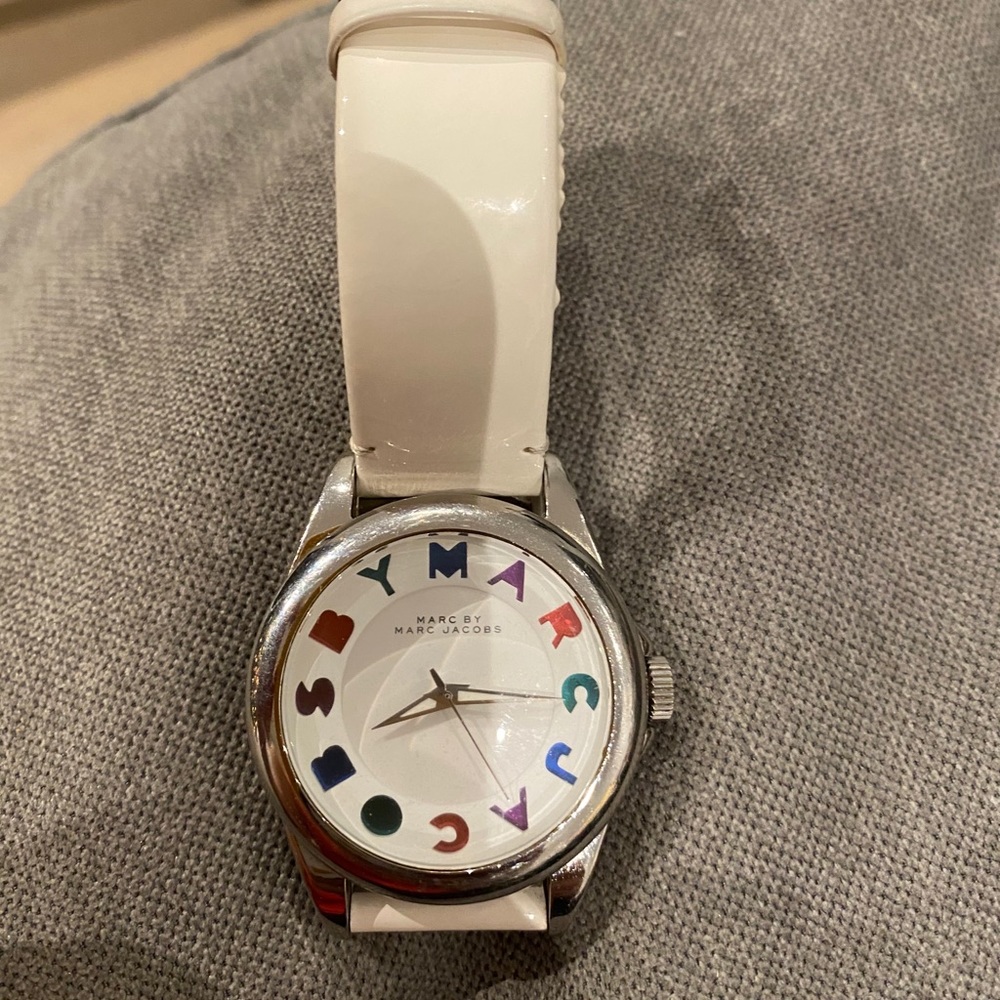 Pre loved Marc by Marc Jacobs watch - Picture 3 of 3